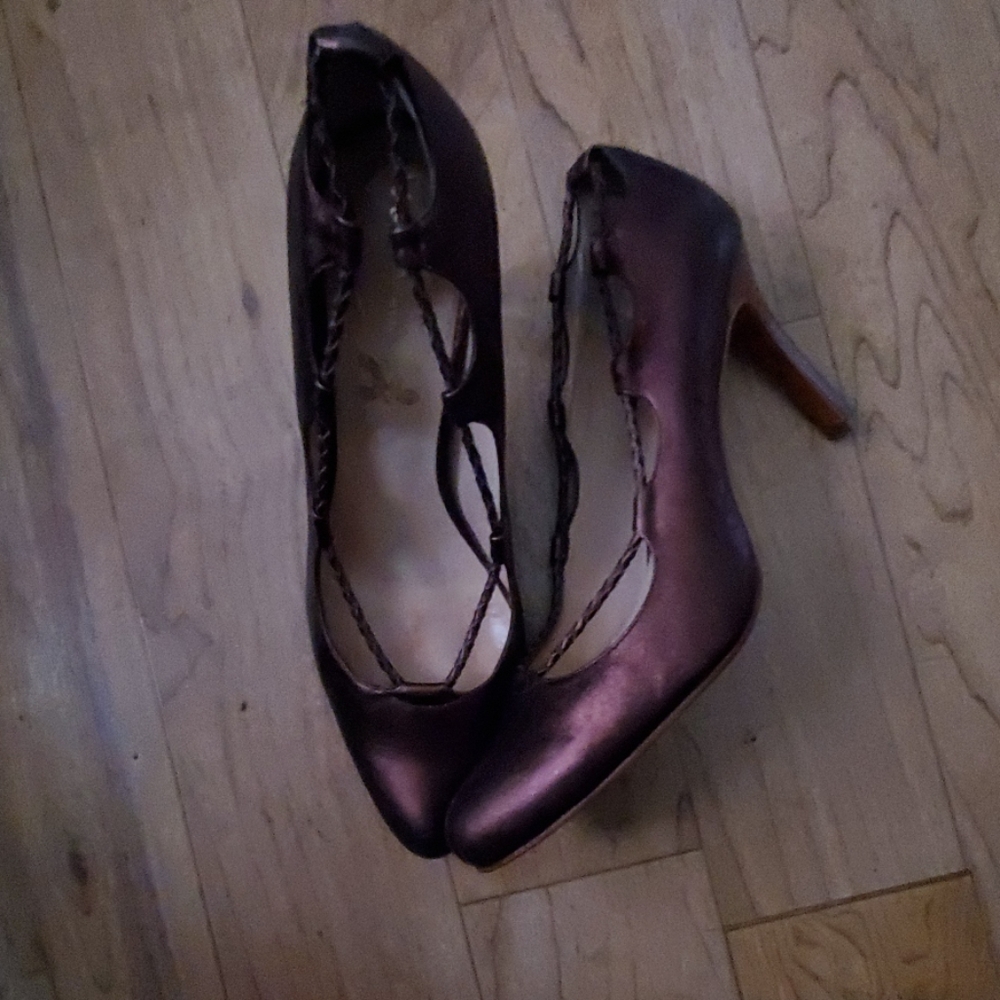 Shoes - Picture 3 of 3